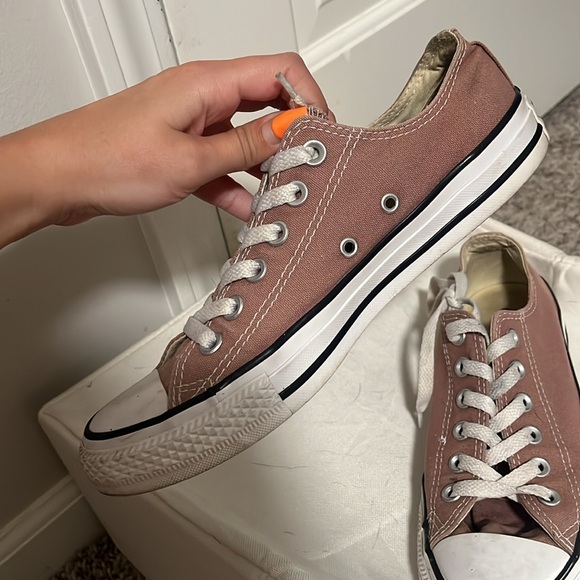 Brown Chuck Taylor’s Size 7.5 - Picture 2 of 4